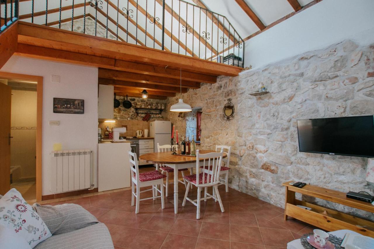 Country House Rusula Vrsine Bagian luar foto